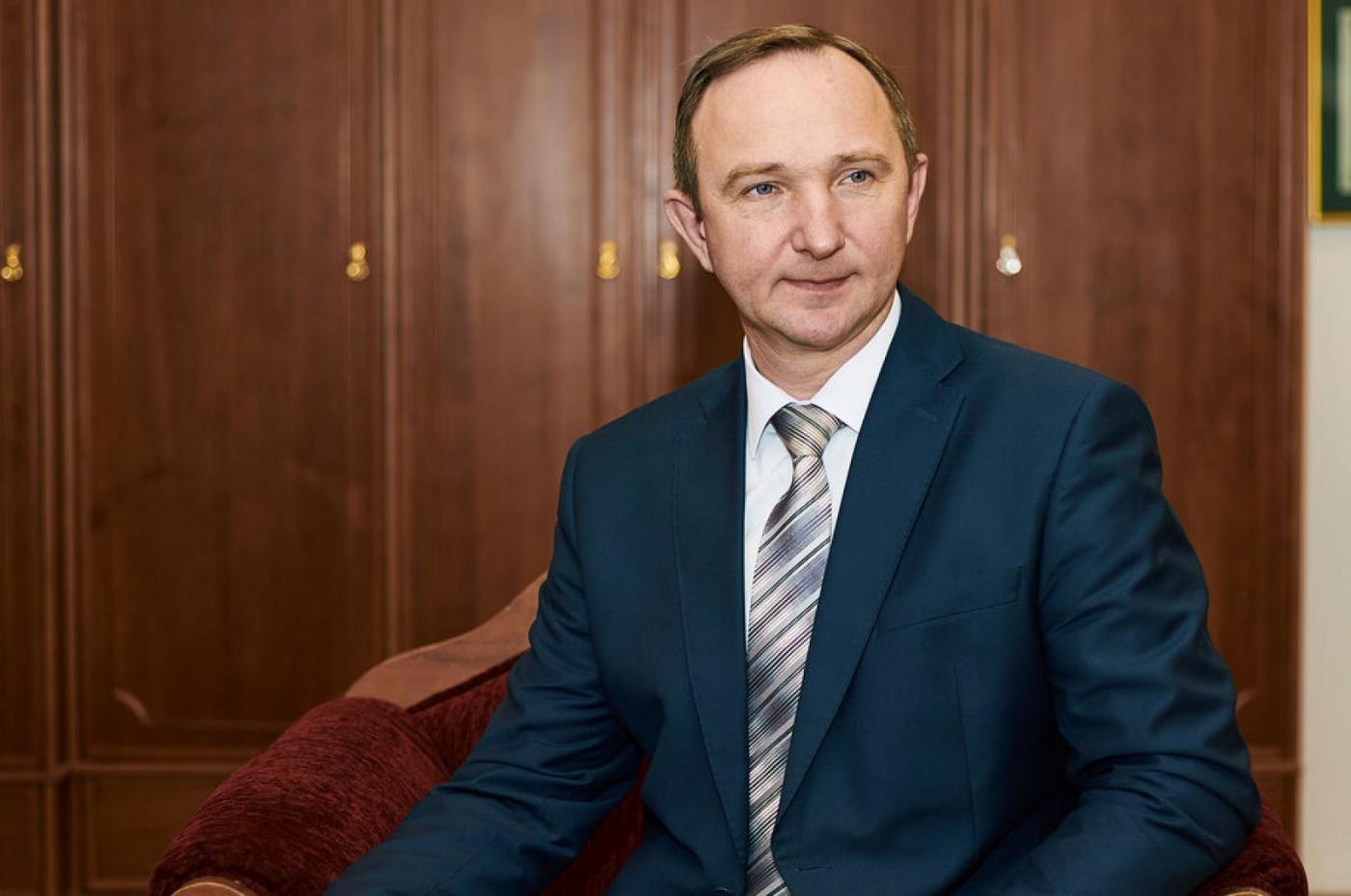 15-шку не продадим, а преподавать будем на английском!